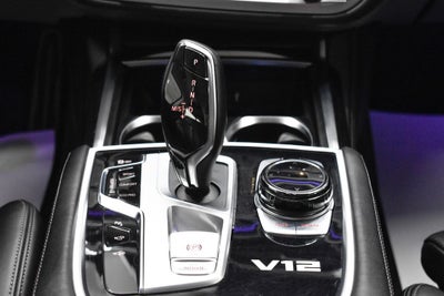 2018 BMW 7 Series M760i
