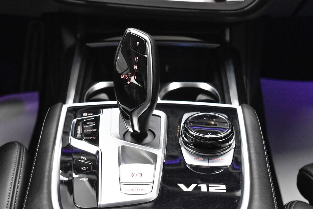 2018 BMW 7 Series M760i