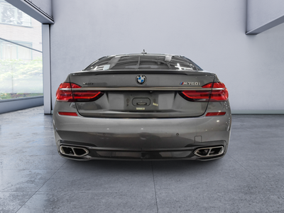 2018 BMW 7 Series M760i