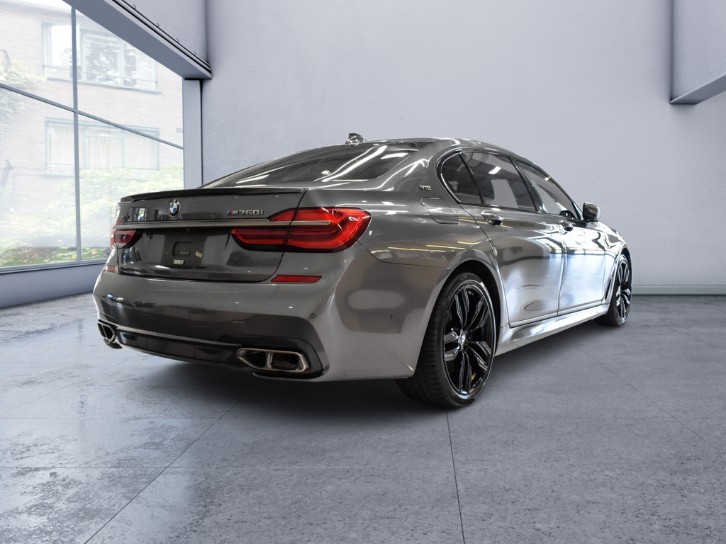 2018 BMW 7 Series M760i