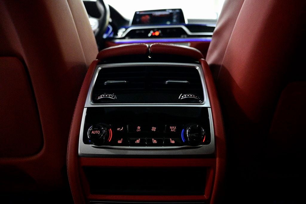 2022 BMW 7 Series ALPINA B7 xDrive