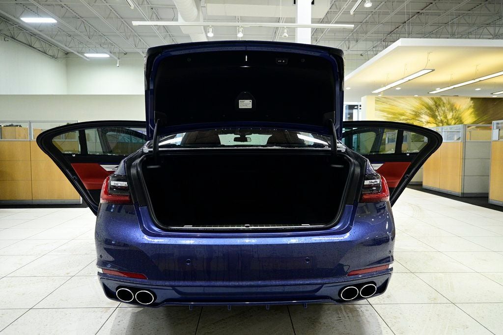 2022 BMW 7 Series ALPINA B7 xDrive