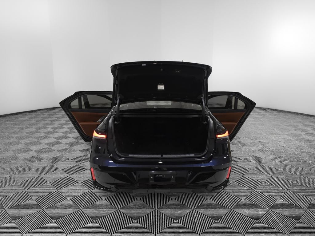2025 BMW i7 xDrive60