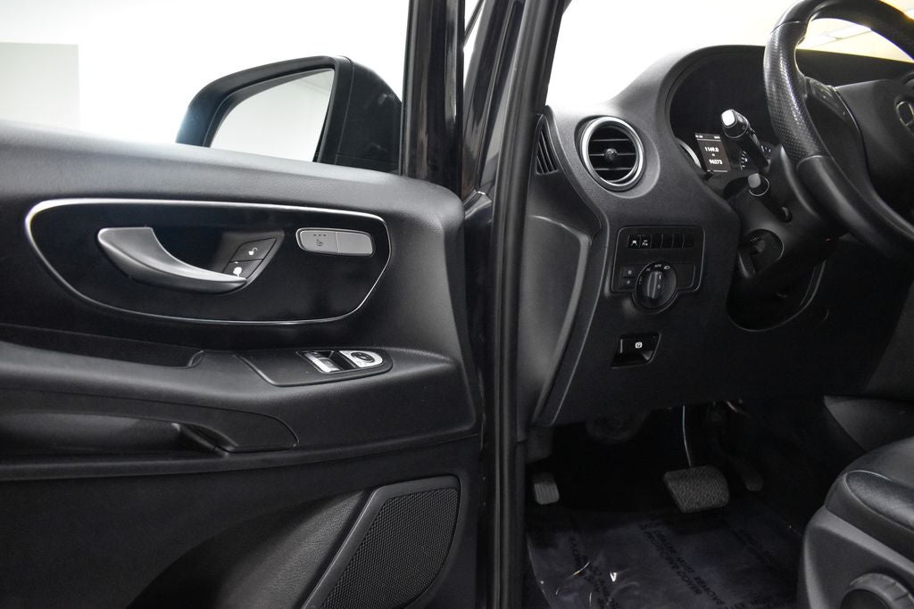2016 Mercedes-Benz Metris Passenger