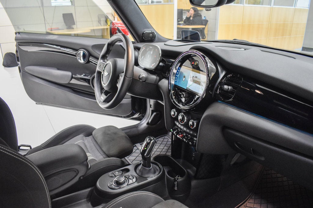 2023 MINI John Cooper Works Iconic