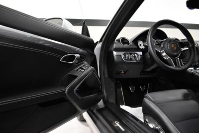 2025 Porsche 718 Cayman Style Edition