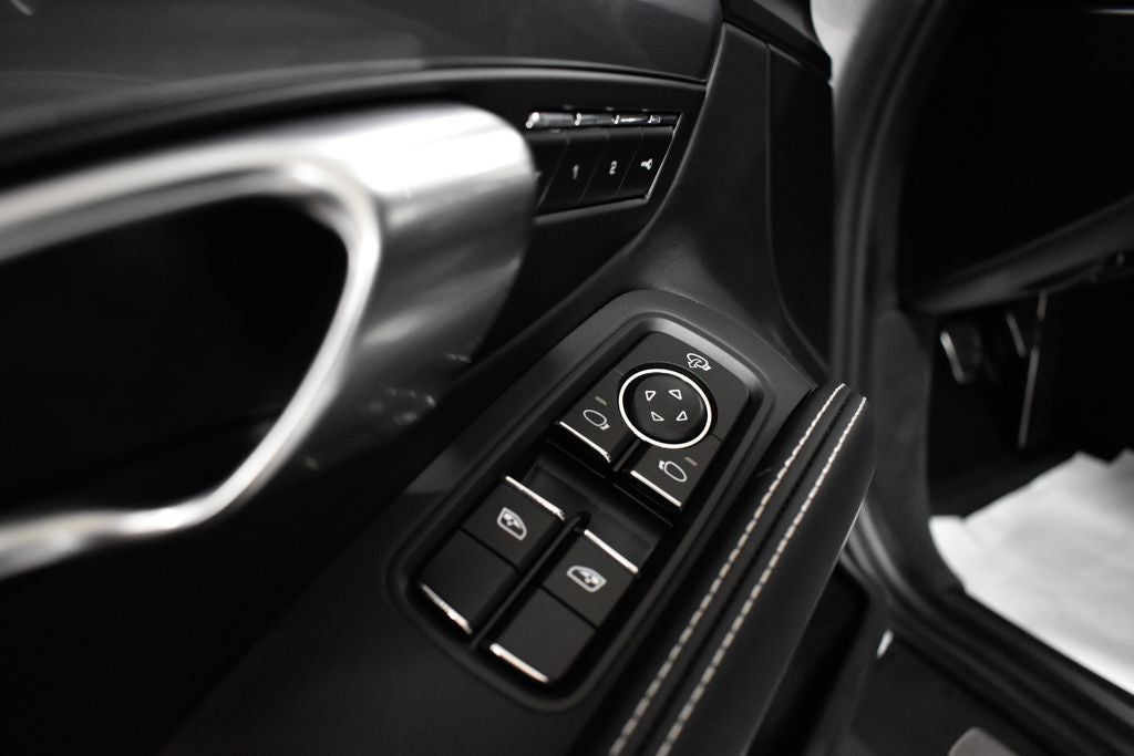 2025 Porsche 718 Cayman Style Edition