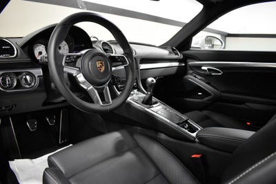 2025 Porsche 718 Cayman Style Edition