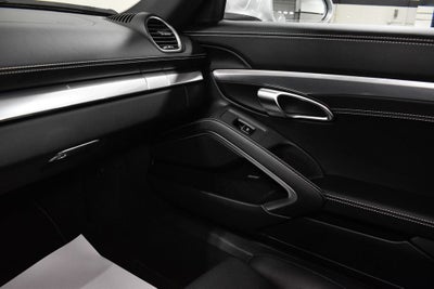 2025 Porsche 718 Cayman Style Edition