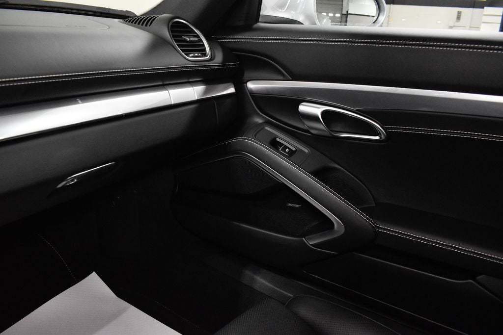 2025 Porsche 718 Cayman Style Edition