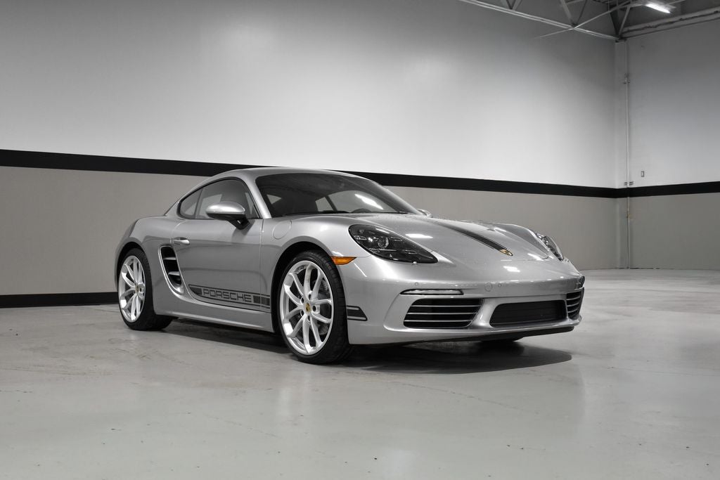 2025 Porsche 718 Cayman Style Edition