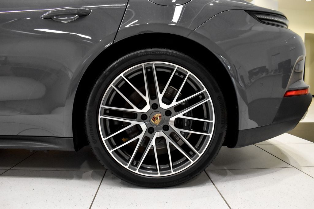 2025 Porsche Panamera E-Hybrid 4