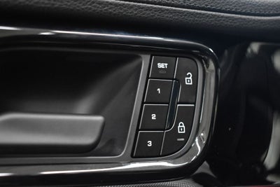 2025 Porsche Panamera E-Hybrid 4