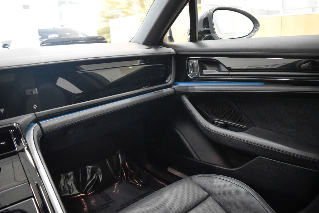 2025 Porsche Panamera E-Hybrid 4