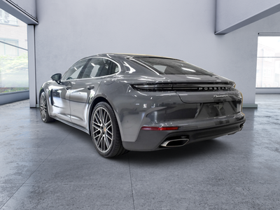2025 Porsche Panamera E-Hybrid 4