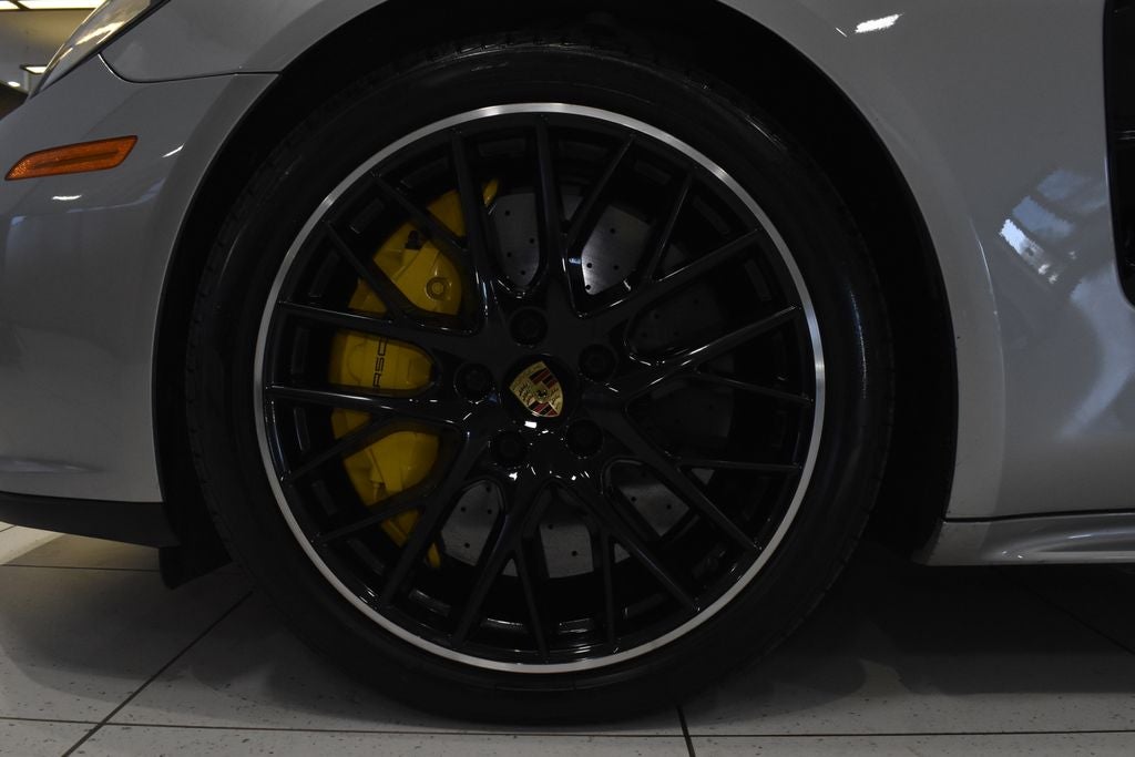 2020 Porsche Panamera E-Hybrid Turbo S Executive