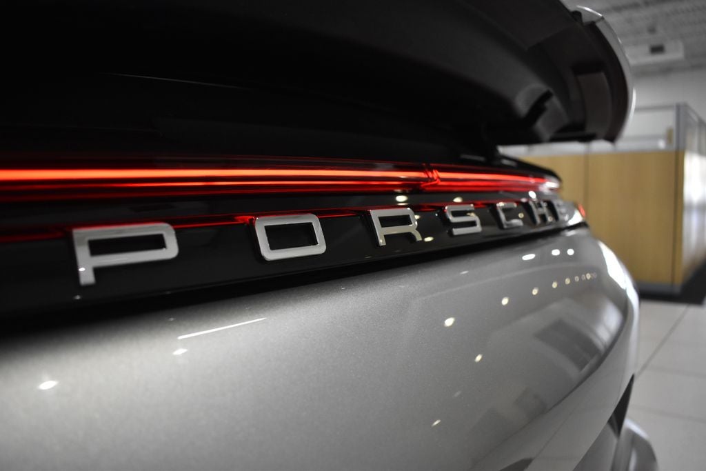 2020 Porsche Panamera E-Hybrid Turbo S Executive