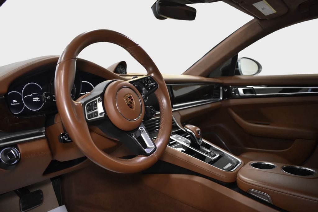 2020 Porsche Panamera E-Hybrid Turbo S Executive