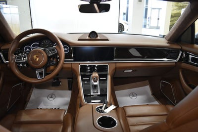 2020 Porsche Panamera E-Hybrid Turbo S Executive