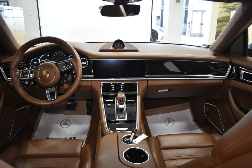 2020 Porsche Panamera E-Hybrid Turbo S Executive