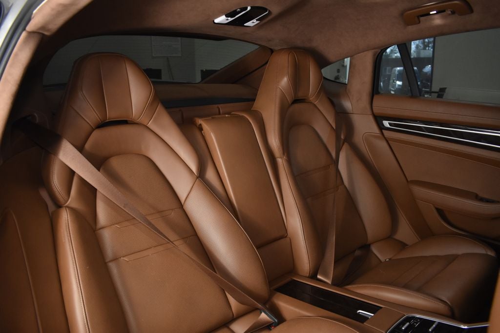 2020 Porsche Panamera E-Hybrid Turbo S Executive