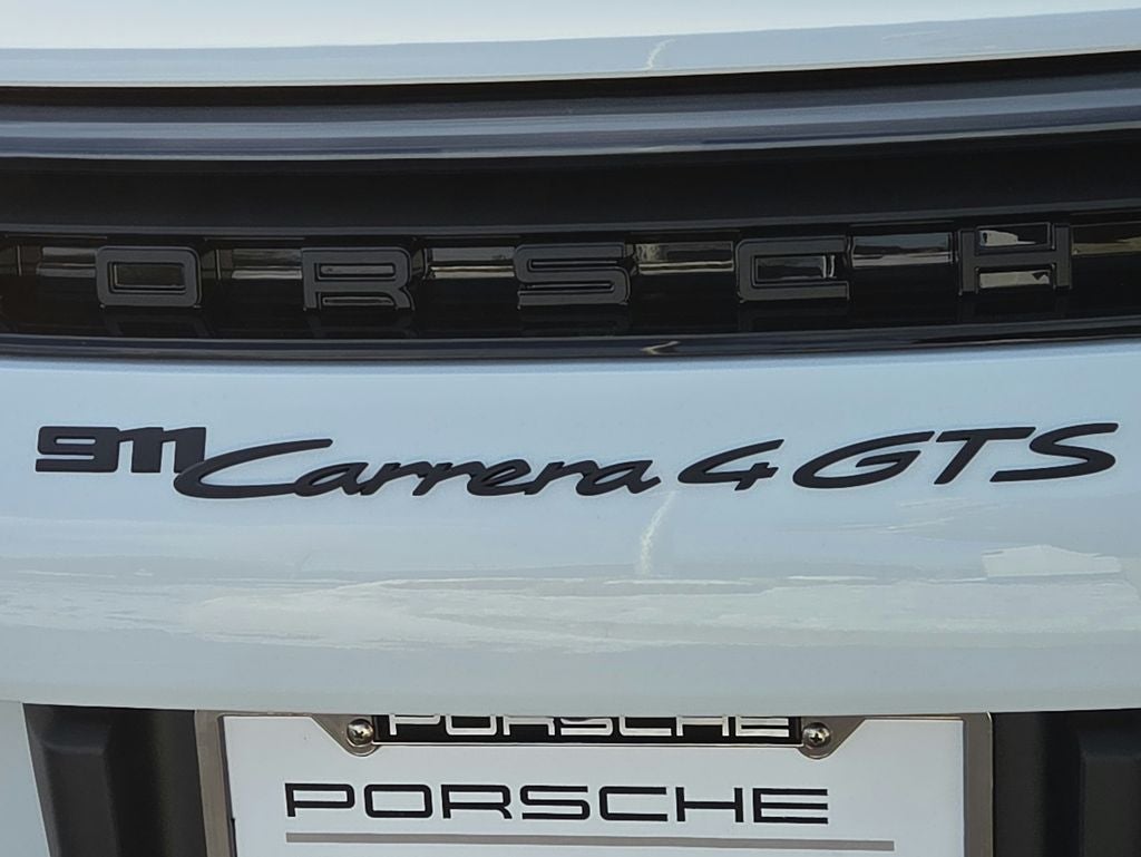 2025 Porsche 911 Carrera 4 GTS Cabriolet