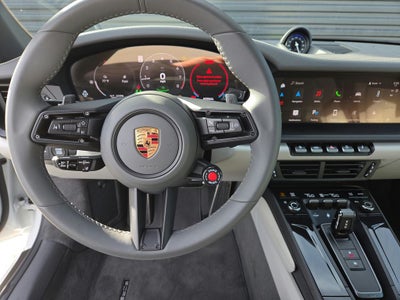 2025 Porsche 911 Carrera 4 GTS Cabriolet