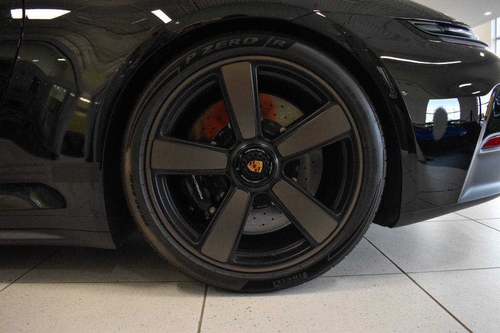 2026 Porsche 911 Carrera GTS Spirit 70