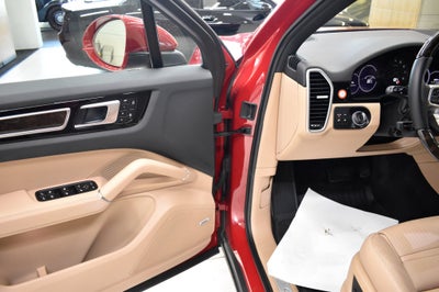2022 Porsche Cayenne AWD