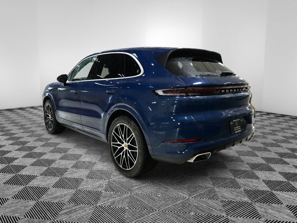 2024 Porsche Cayenne Base