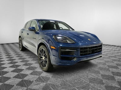 2024 Porsche Cayenne Base