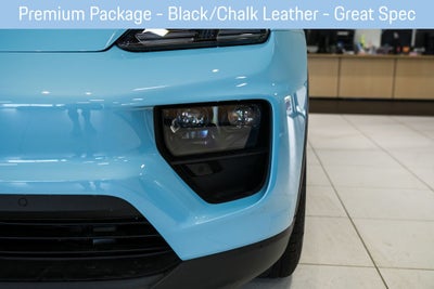 2025 Porsche Macan Electric 4S