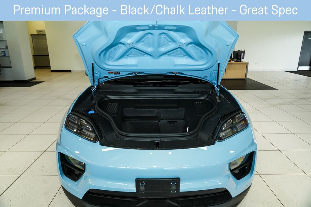 2025 Porsche Macan Electric 4S