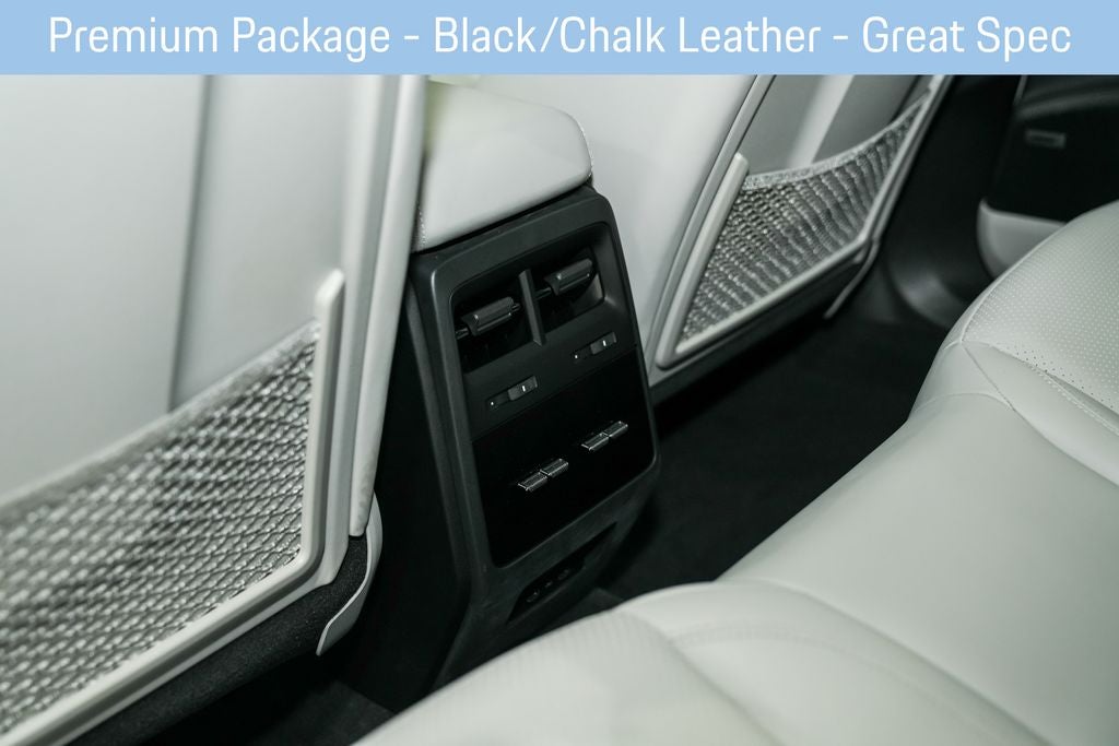 2025 Porsche Macan Electric 4S