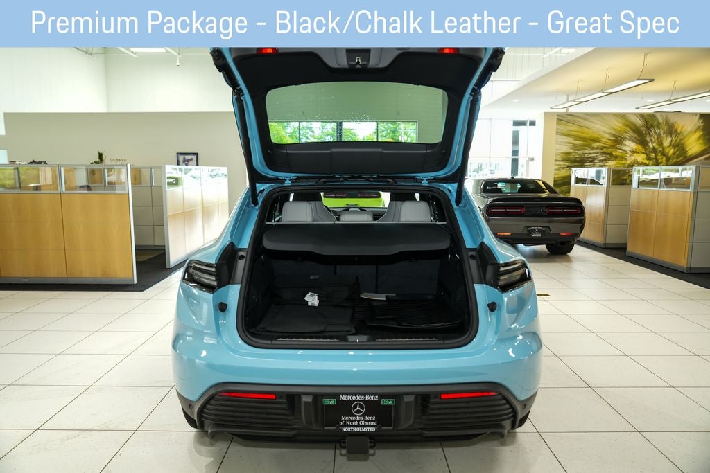 2025 Porsche Macan Electric 4S