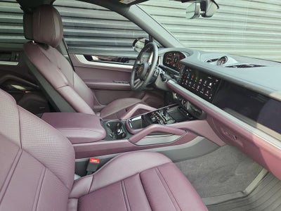 2025 Porsche Cayenne Coupe Base