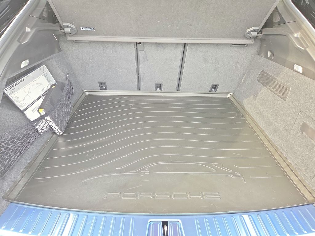 2025 Porsche Cayenne Coupe Base