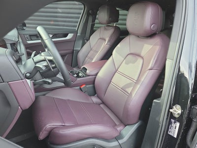 2025 Porsche Cayenne Coupe Base