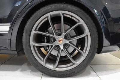 2026 Porsche Cayenne Coupe GTS