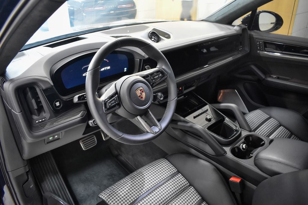 2026 Porsche Cayenne Coupe GTS