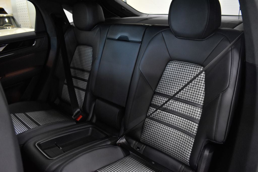 2026 Porsche Cayenne Coupe GTS