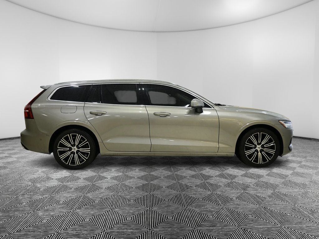 2019 Volvo V60 T6