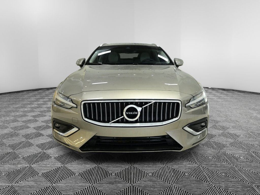 2019 Volvo V60 T6