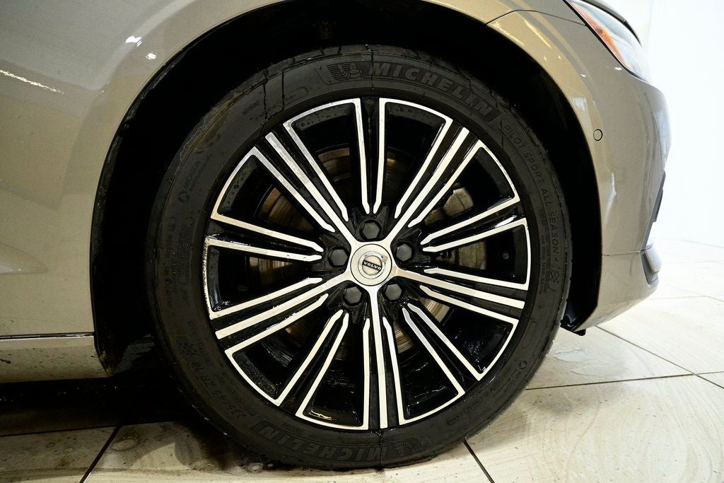 2019 Volvo V60 T6