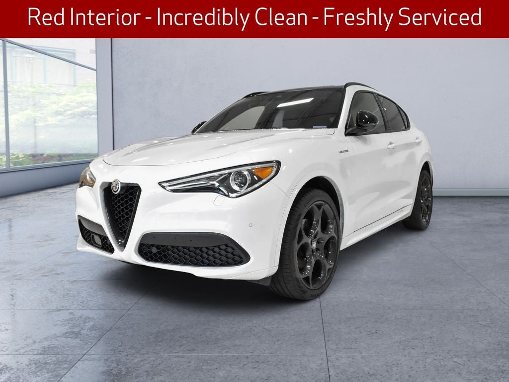 2023 Alfa Romeo Stelvio Veloce AWD's photo