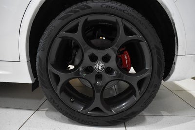 2023 Alfa Romeo Stelvio Veloce AWD