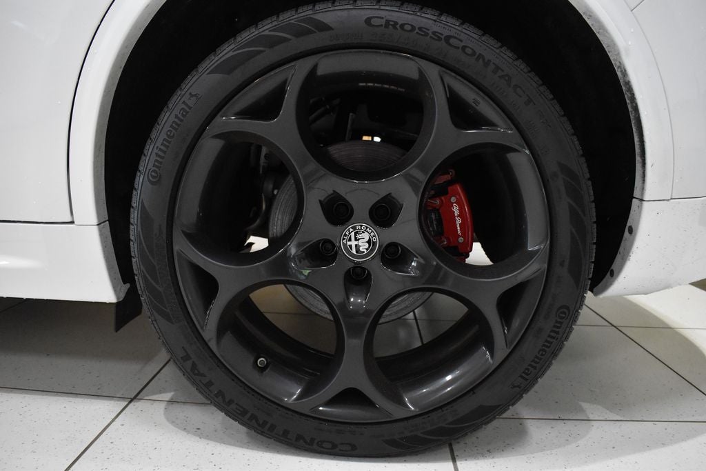2023 Alfa Romeo Stelvio Veloce AWD