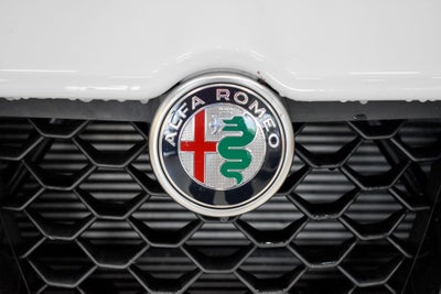 2023 Alfa Romeo Stelvio Veloce AWD