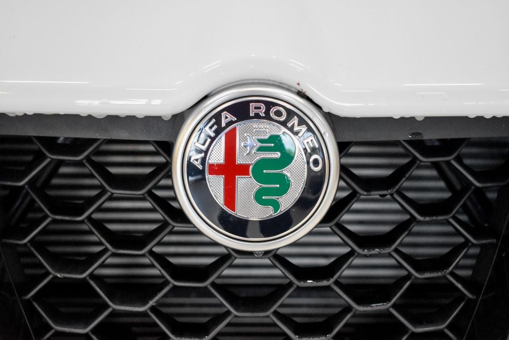 2023 Alfa Romeo Stelvio Veloce AWD