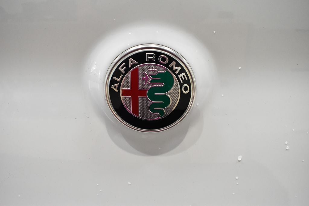 2023 Alfa Romeo Stelvio Veloce AWD